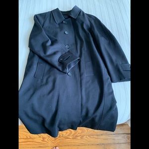 Men’s Burberry blue trench coat - ~size 42